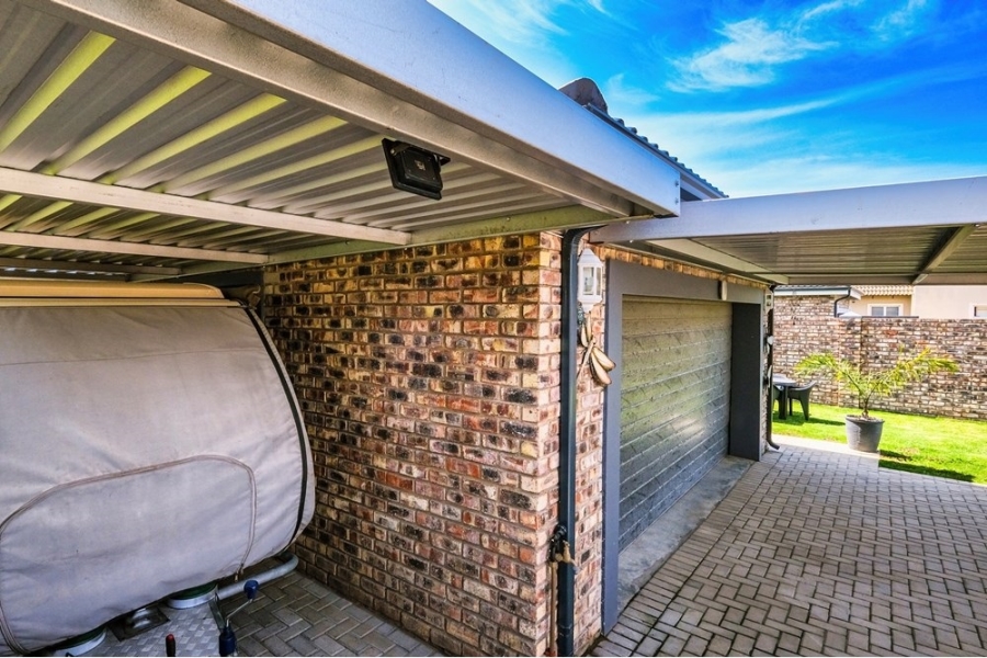 3 Bedroom Property for Sale in Highlands Western Cape